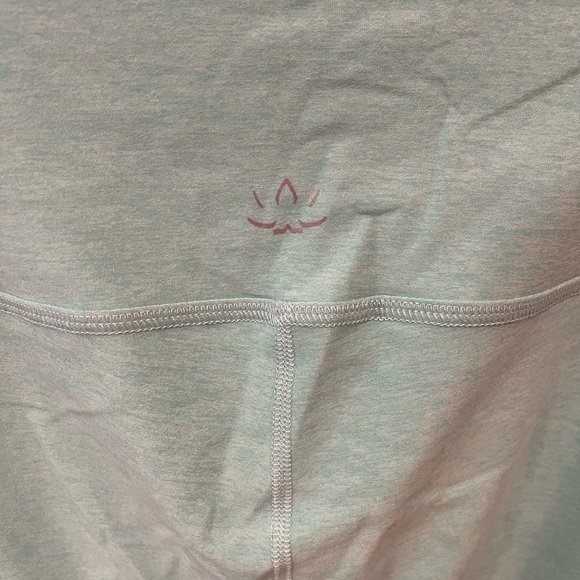 NWT Beyond Yoga Spacedye Out of Pocket High Waisted Capri Leggings - Picture 5 of 5